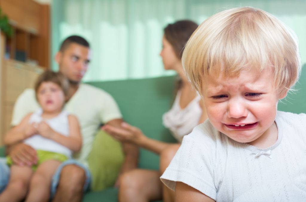 Darzelio Auklėtojos įspėja Tėvai Susiimkite La Familia